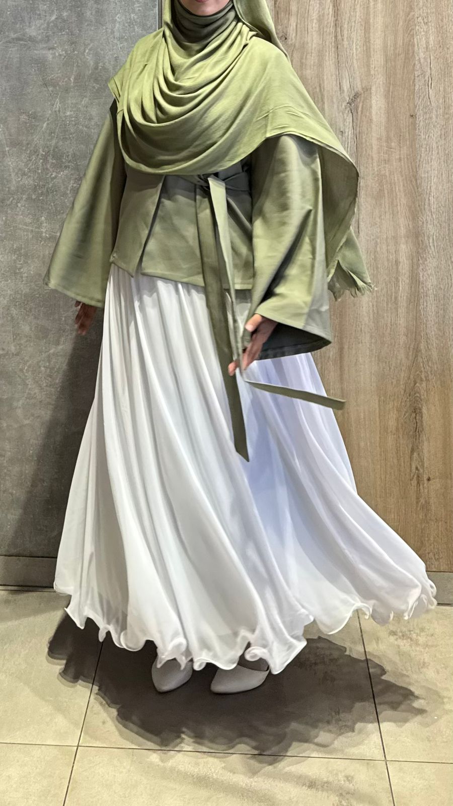 Olive white dream